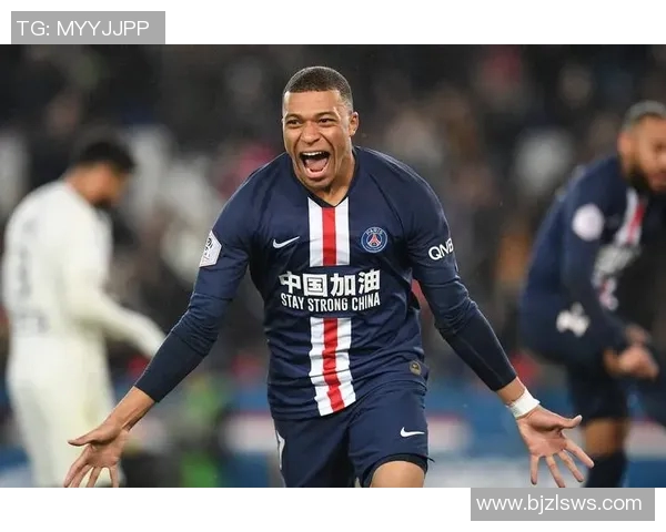 杜伊斯堡与菲尔特的激烈对决展现足球魅力与战术智慧