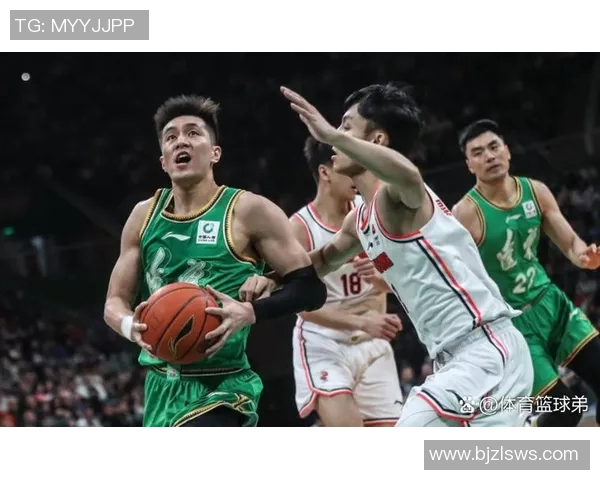 方硕在篮球赛场的精彩表现与未来发展潜力分析