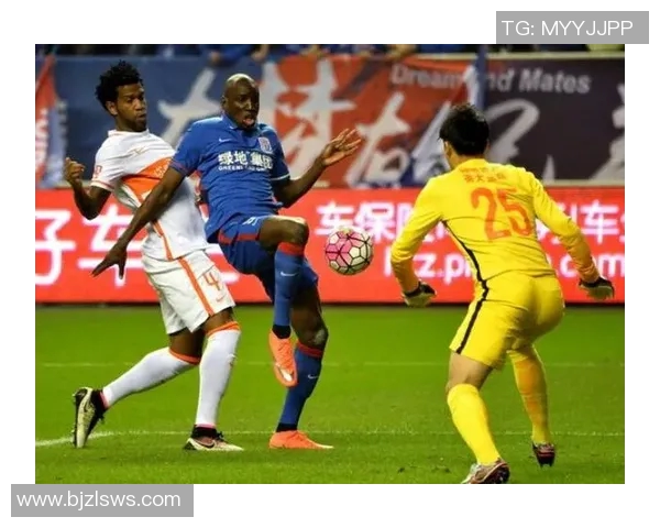 权健与申花激战正酣精彩进球视频回顾与分析