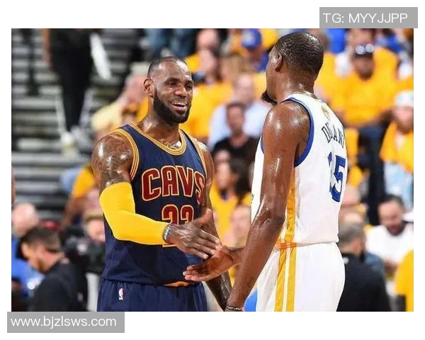 篮网与勇士激战正酣比赛结束双方表现精彩引发球迷热议