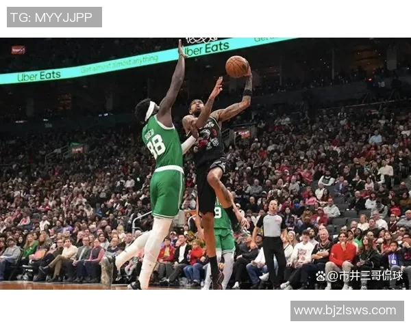 绿衫军背靠背比赛中连胜猛龙和篮网，展现冠军实力